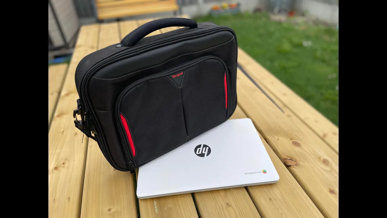Targus Classic+ Bäretaske 18 Polyester svart röd